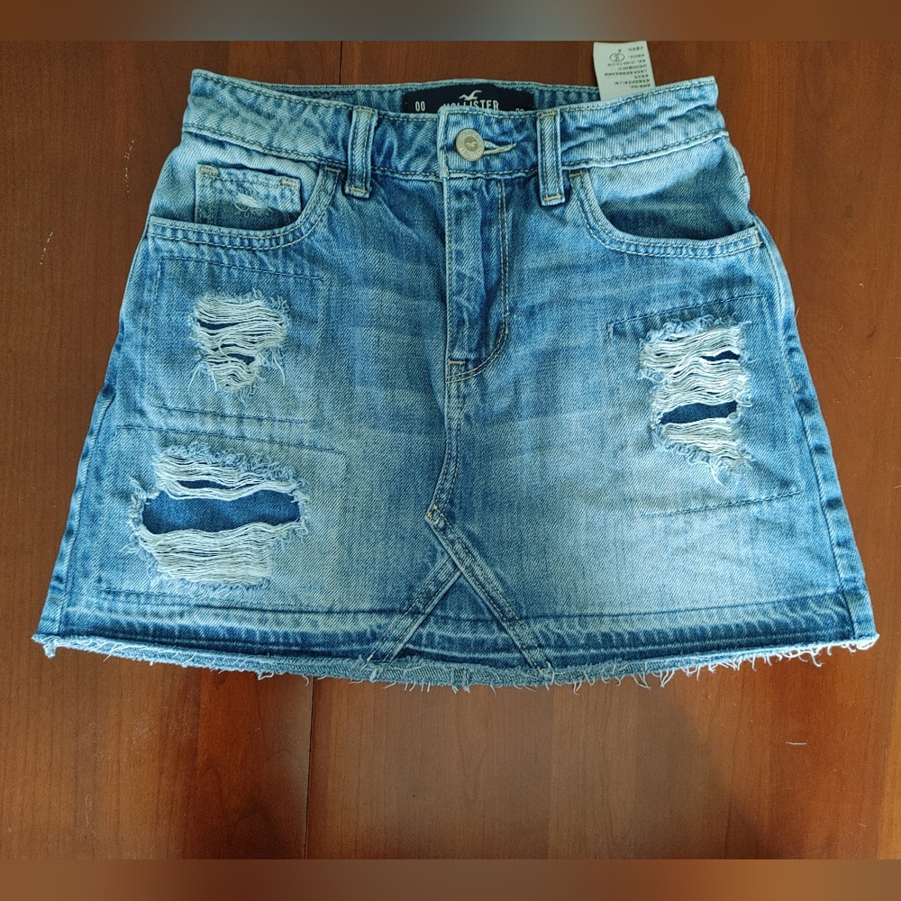 Hollistsr Distressed Denim Mini Skirt (293) US Size 00/23